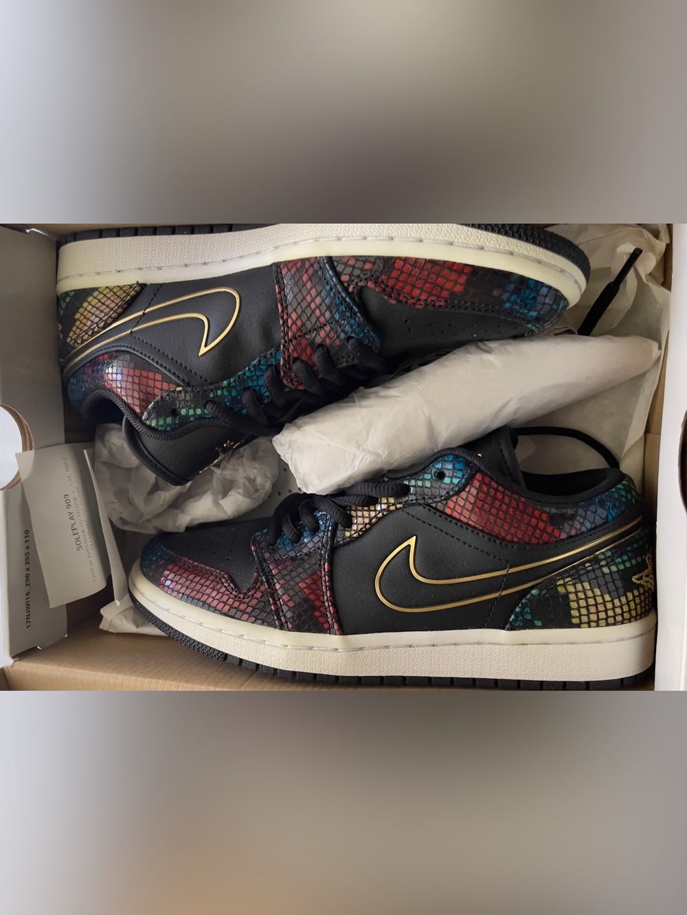 Nike ladies Low dunks Sneakers – Black with Multicolor Snakeskin